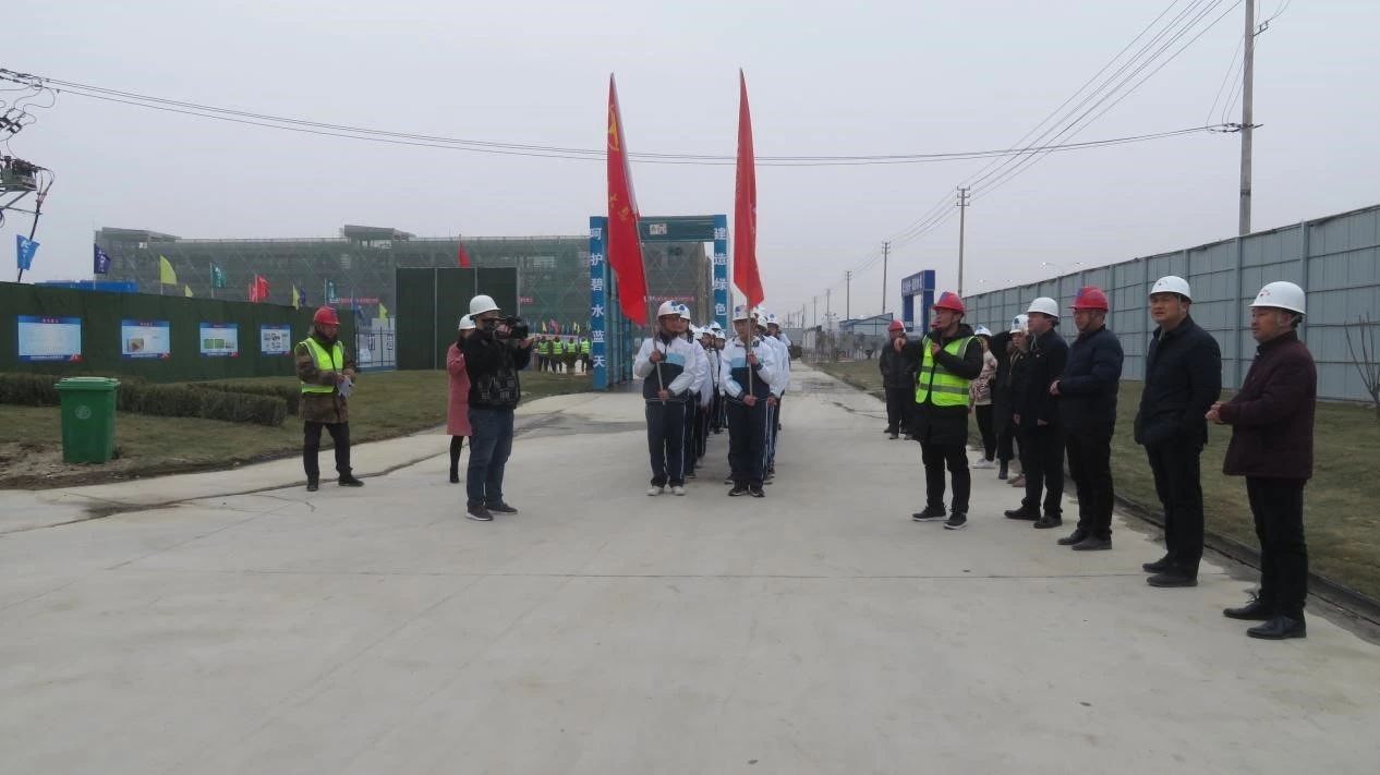 情系建設(shè)者，寒冬送溫暖